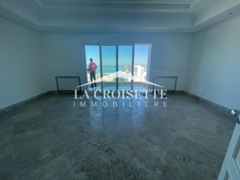 Villa vue sur mer S+5 avec piscine à Gammarth